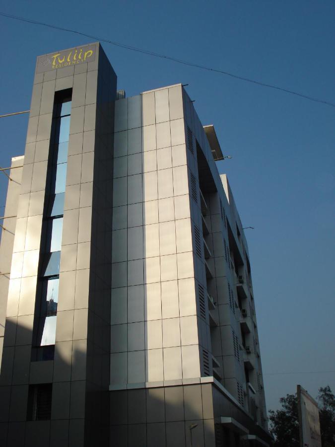 Отель Tuliip Residency Мумбаи Экстерьер фото