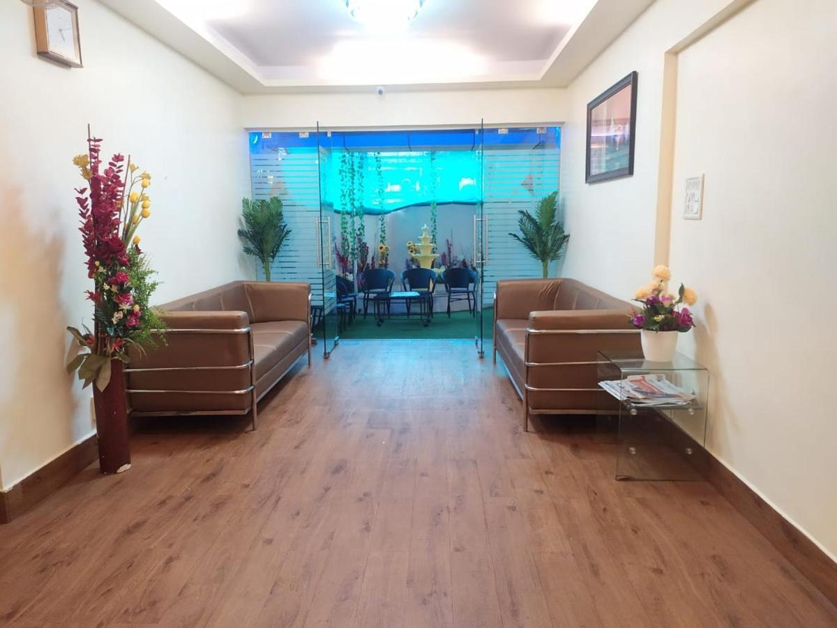 Отель Tuliip Residency Мумбаи Экстерьер фото